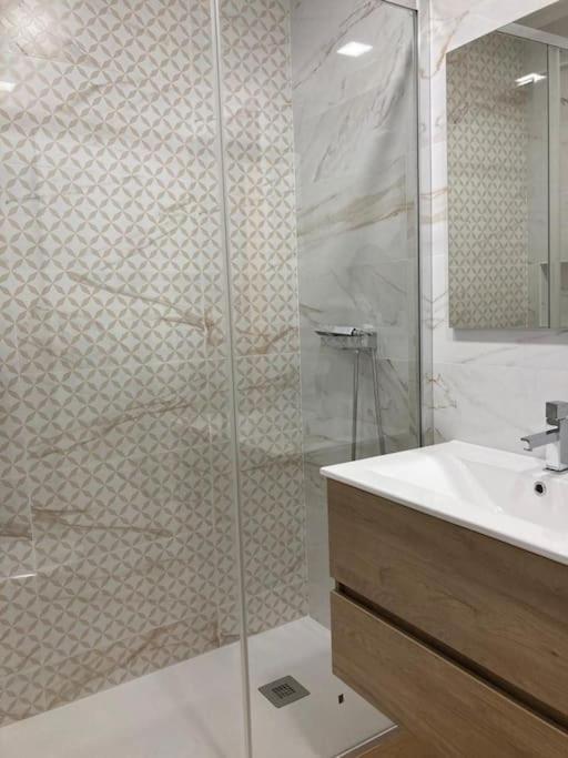 Renovado No Centro Da - Casa4 Apartment *